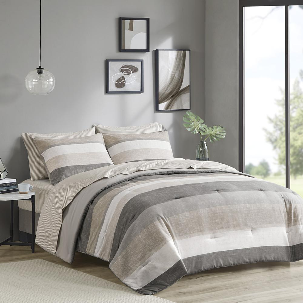 Jaxon Comforter Set with Bed Sheets - Soft and Cozy Bedding for a Luxurious Sleep